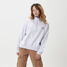 Load image into Gallery viewer, Mills Logo 1/4 Zip - Snow Marle